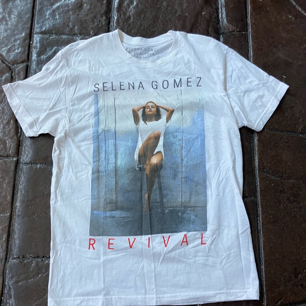 Selena Gomez 2016 Revival Concert Tour Tshirt M